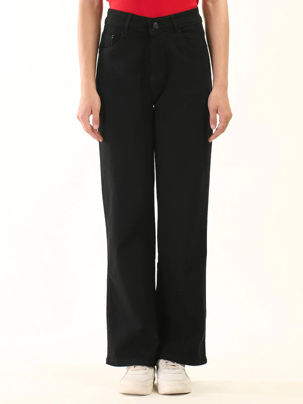 Manufacturer, Exporter, Importer, Supplier, Wholesaler, Retailer, Trader of Women Black Straight Fit Jeans in New Delhi, Delhi, India