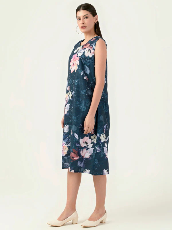 Manufacturer, Exporter, Importer, Supplier, Wholesaler, Retailer, Trader of Blue Dress For Women in New Delhi, Delhi, India