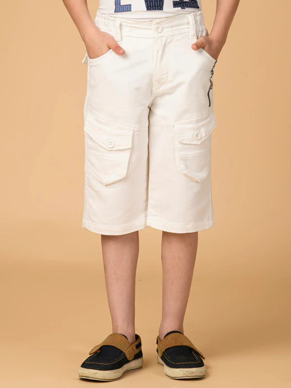 Manufacturer, Exporter, Importer, Supplier, Wholesaler, Retailer, Trader of Boys Lower White Capris in New Delhi, Delhi, India