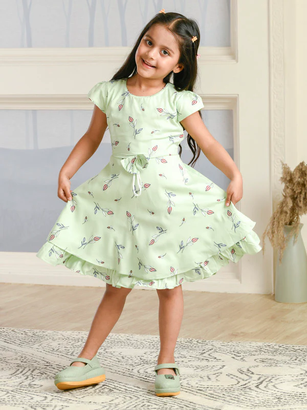 Manufacturer, Exporter, Importer, Supplier, Wholesaler, Retailer, Trader of Girls Archana Green Frock in New Delhi, Delhi, India