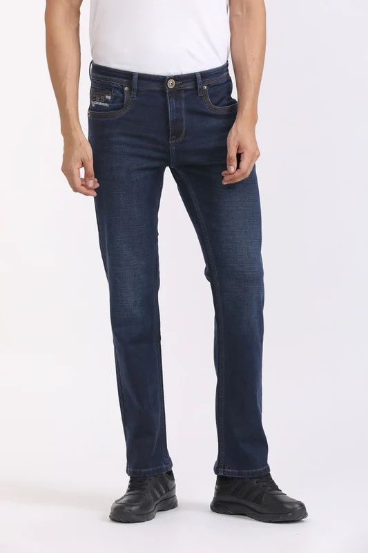 Manufacturer, Exporter, Importer, Supplier, Wholesaler, Retailer, Trader of Men C Blue Jeans in New Delhi, Delhi, India