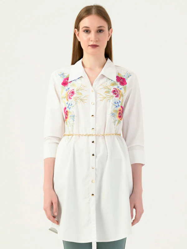 Manufacturer, Exporter, Importer, Supplier, Wholesaler, Retailer, Trader of Off White Dress For Women in New Delhi, Delhi, India