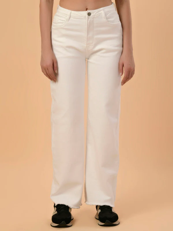Manufacturer, Exporter, Importer, Supplier, Wholesaler, Retailer, Trader of Women Velston White Jeans in New Delhi, Delhi, India