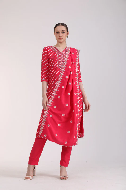 Manufacturer, Exporter, Importer, Supplier, Wholesaler, Retailer, Trader of Women Red Kurta Set in New Delhi, Delhi, India